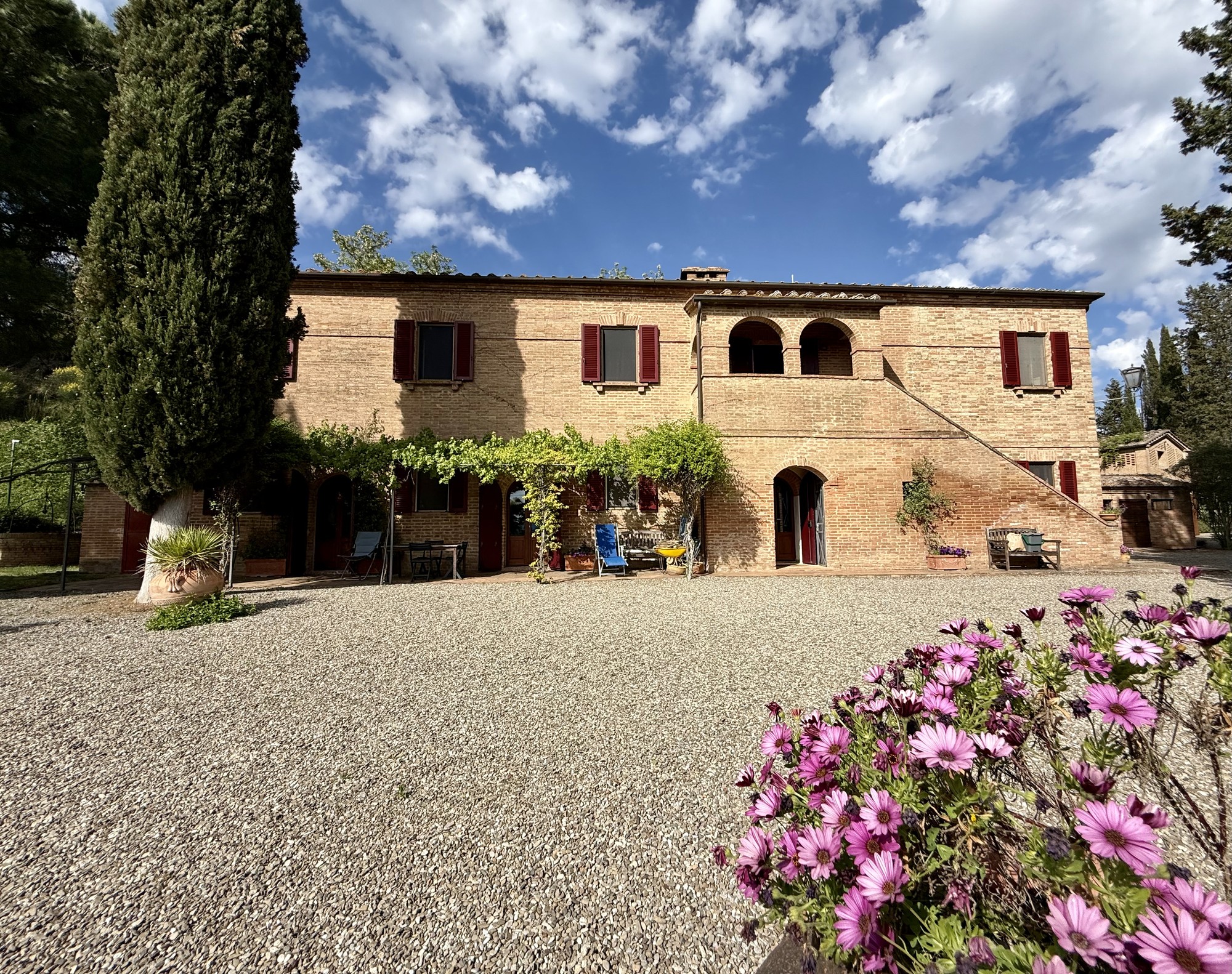 Rustico / Casale -  Strada di Monte Oliveto Maggiore